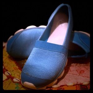 Easy Spirit 360 sz 8.5 FREE GIFT W/every PURCHASE